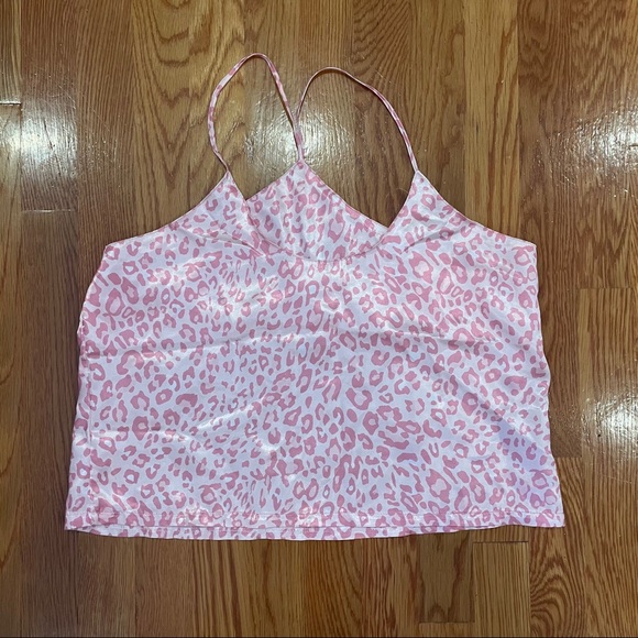 Pink satin leopard pajama set 💓 - Picture 3 of 4